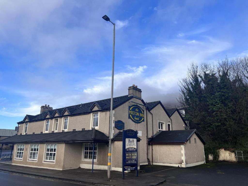 Lochway Hotel Dumbarton Extérieur photo