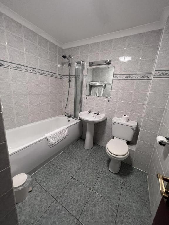Lochway Hotel Dumbarton Extérieur photo