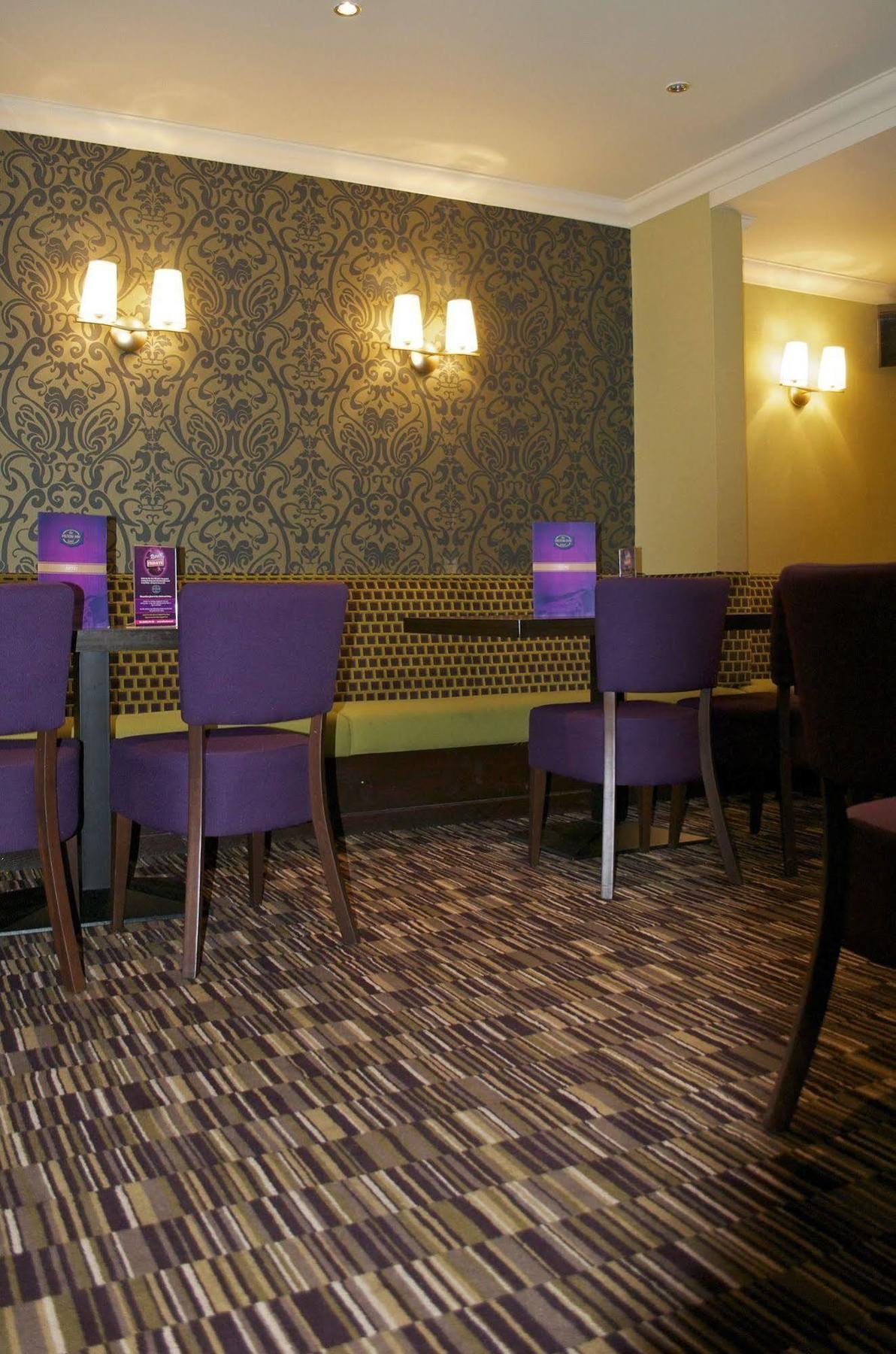 Lochway Hotel Dumbarton Extérieur photo